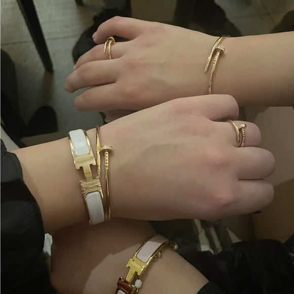 Gold and White Hermes Style Bracelet - Picture 7 of 8